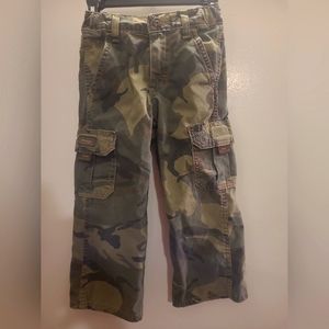 WRANGLER boy's camo cargo pants-sz 4 reg.